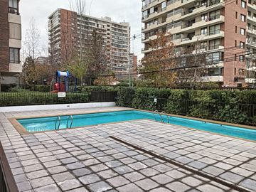 OPORTUNIDAD ARRIENDO DEPTO. EN ÑUÑOA FULL AMOBLADO. CERCA METRO ÑUBLE/IRARRAZAVAL