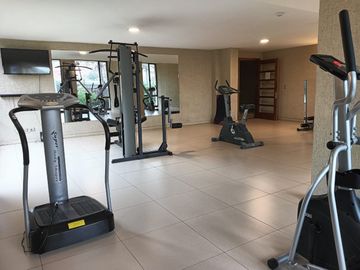 OPORTUNIDAD ARRIENDO DEPTO. EN ÑUÑOA FULL AMOBLADO. CERCA METRO ÑUBLE/IRARRAZAVAL
