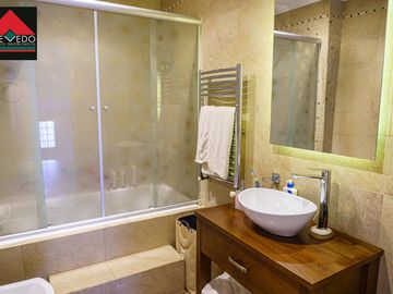 Casa 4 ambientes en Carlos Croce al 1800