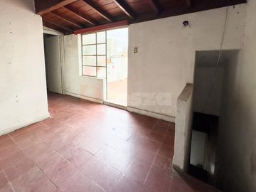 Casa ideal p/ refaccionar o desarrollo