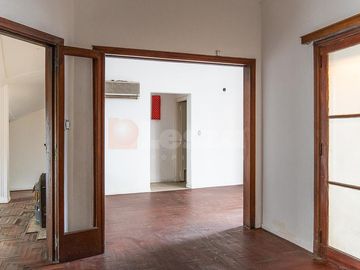 Casa ideal p/ refaccionar o desarrollo
