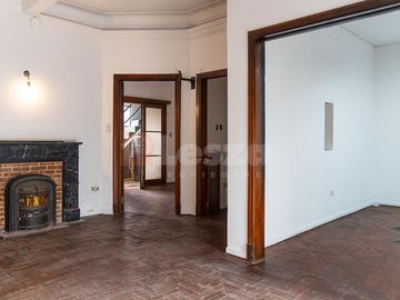 Casa ideal p/ refaccionar o desarrollo