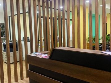OFICINA EN VENTA DISEÑADA PARA COWORKING EXCELENTE