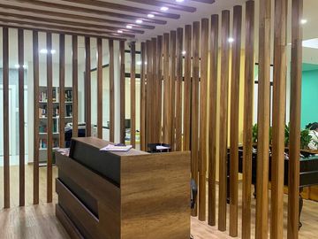 OFICINA EN VENTA DISEÑADA PARA COWORKING EXCELENTE