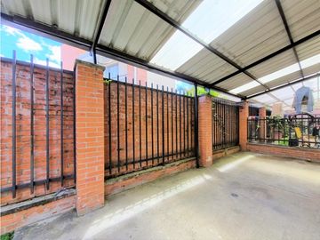CASA EN VENTA EN UNIDAD VALLERROBLEDO, POPAYN