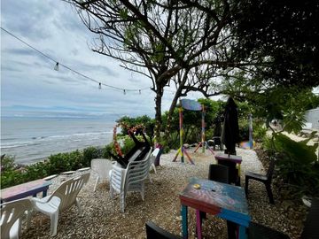 SE VENDE HERMOSA CASA REMODELADA EN PUERTO COLOMBIA