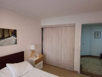 Apartamento En Venta En Laureles Medellín Cerca Iglesia Santa Teresita