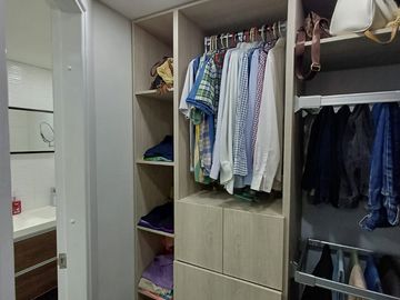 Apartamento En Venta En Laureles Medellín Cerca Iglesia Santa Teresita