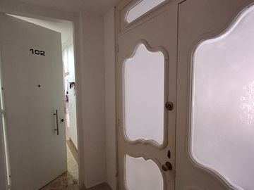 Apartamento En Venta En Laureles Medellín Cerca Iglesia Santa Teresita