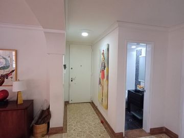 Apartamento En Venta En Laureles Medellín Cerca Iglesia Santa Teresita