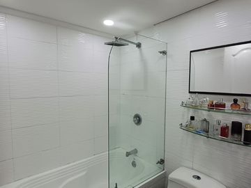 Apartamento En Venta En Laureles Medellín Cerca Iglesia Santa Teresita