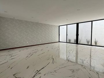 Casa en venta en Angelopolis Atlixcayotl, 3 recamaras y roof
