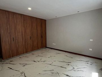 Casa en venta en Angelopolis Atlixcayotl, 3 recamaras y roof