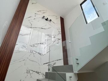Casa en venta en Angelopolis Atlixcayotl, 3 recamaras y roof