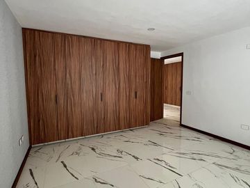 Casa en venta en Angelopolis Atlixcayotl, 3 recamaras y roof