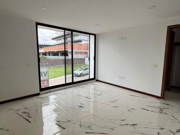 Casa en venta en Angelopolis Atlixcayotl, 3 recamaras y roof