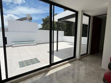 Casa en venta en Atlixcayotl, Angelopolis 3 recamaras,Puebla