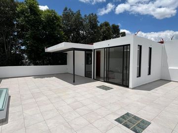 Casa en venta en Atlixcayotl, Angelopolis 3 recamaras,Puebla