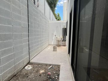 Casa en venta en Atlixcayotl, Angelopolis 3 recamaras,Puebla