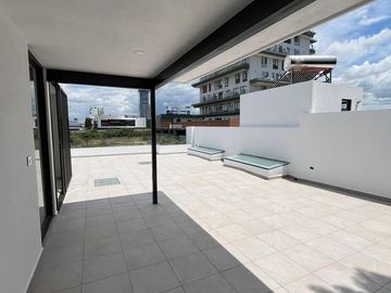 Casa en venta en Atlixcayotl, Angelopolis 3 recamaras,Puebla