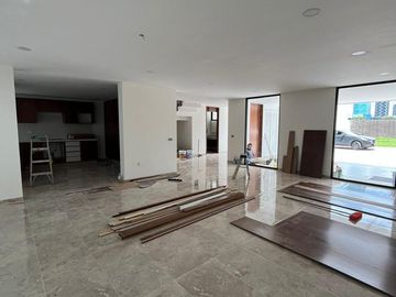 Casa en venta en Atlixcayotl, Angelopolis 3 recamaras,Puebla