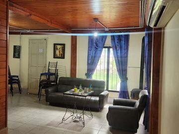 CASA QUINTA AMOBLADA. 4200 M2 DE TERRENO. POCITO