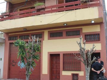 VENTA CASA 4 AMBIENTES DEPÓSITO COCHERA JOSE C PAZ