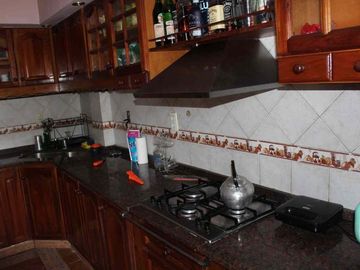VENTA CASA 4 AMBIENTES DEPÓSITO COCHERA JOSE C PAZ