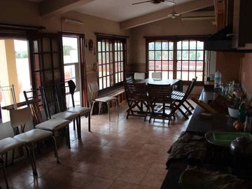 VENTA CASA 4 AMBIENTES DEPÓSITO COCHERA JOSE C PAZ