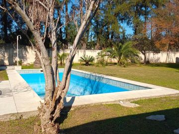 Venta CASA QUINTA Garín 1890 M² pileta y quincho
