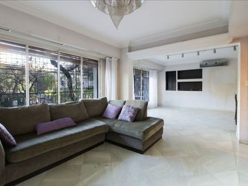 VENTA PISO 5 AMB EN CABALLITO CON COCHERA 195 M2