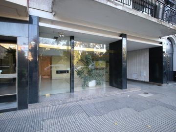 VENTA PISO 5 AMB EN CABALLITO CON COCHERA 195 M2