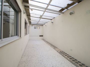 VENTA PISO 5 AMB EN CABALLITO CON COCHERA 195 M2