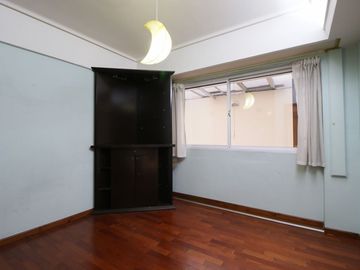 VENTA PISO 5 AMB EN CABALLITO CON COCHERA 195 M2