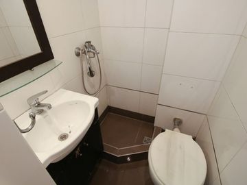 VENTA PISO 5 AMB EN CABALLITO CON COCHERA 195 M2