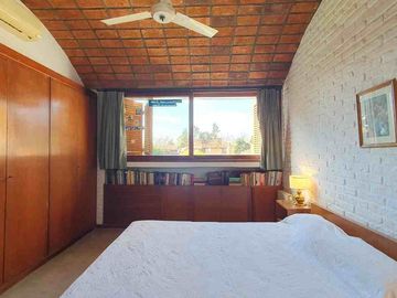 Casa en Venta Hurlingham – 4 Amb  Pileta y jardin