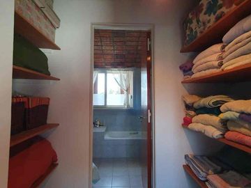 Casa en Venta Hurlingham – 4 Amb  Pileta y jardin
