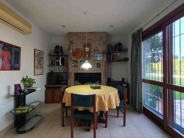 Casa en Venta Hurlingham – 4 Amb  Pileta y jardin