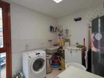 Casa en Venta Hurlingham – 4 Amb  Pileta y jardin