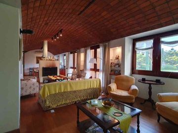 Casa en Venta Hurlingham – 4 Amb  Pileta y jardin