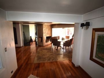 VENTA CASA SAN ISIDRO LOMAS GOLF PILETA Y JARDIN