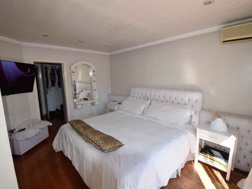 VENTA CASA SAN ISIDRO LOMAS GOLF PILETA Y JARDIN