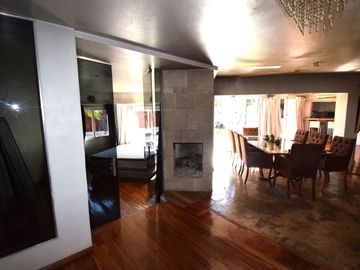 VENTA CASA SAN ISIDRO LOMAS GOLF PILETA Y JARDIN
