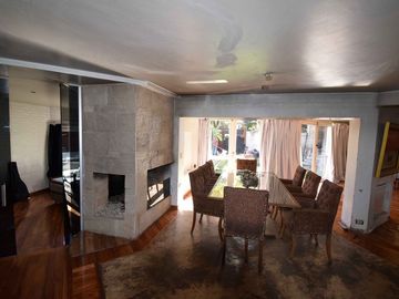 VENTA CASA SAN ISIDRO LOMAS GOLF PILETA Y JARDIN