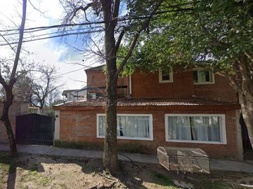 VENTA CASA SAN ISIDRO LOMAS GOLF PILETA Y JARDIN