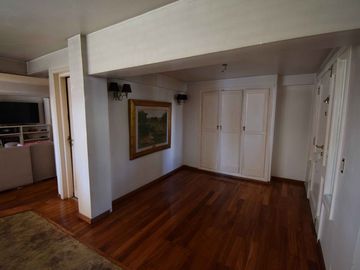 VENTA CASA SAN ISIDRO LOMAS GOLF PILETA Y JARDIN