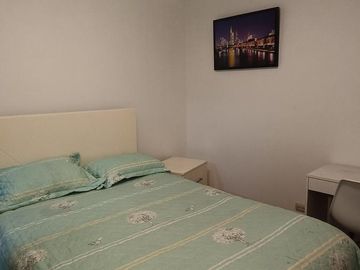 Departamento en segundo piso c/cochera cerca al ovalo higuereta muy cerca a miraflores