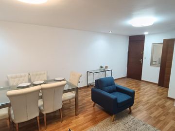 Departamento en segundo piso c/cochera cerca al ovalo higuereta muy cerca a miraflores