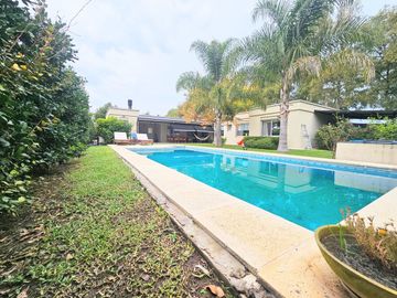 VENTA CASA 6 AMBIENTES LA CESARINA PILETA CLIMATIZ