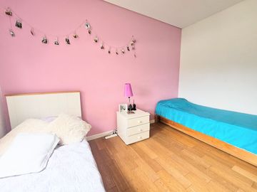 VENTA CASA 6 AMBIENTES LA CESARINA PILETA CLIMATIZ